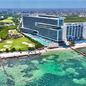 https://sunscape-star-cancun.quintano-roohotels.com