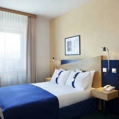 Holiday Inn Express Geneva Airport, An Ihg Hotel