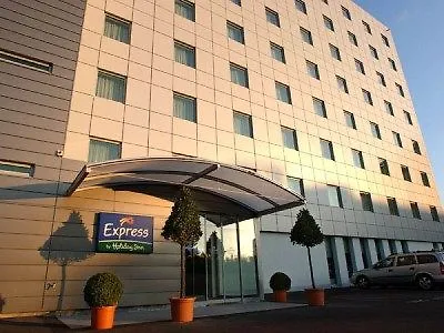 Holiday Inn Express Geneva Airport, An Ihg Hotel Zwitserland