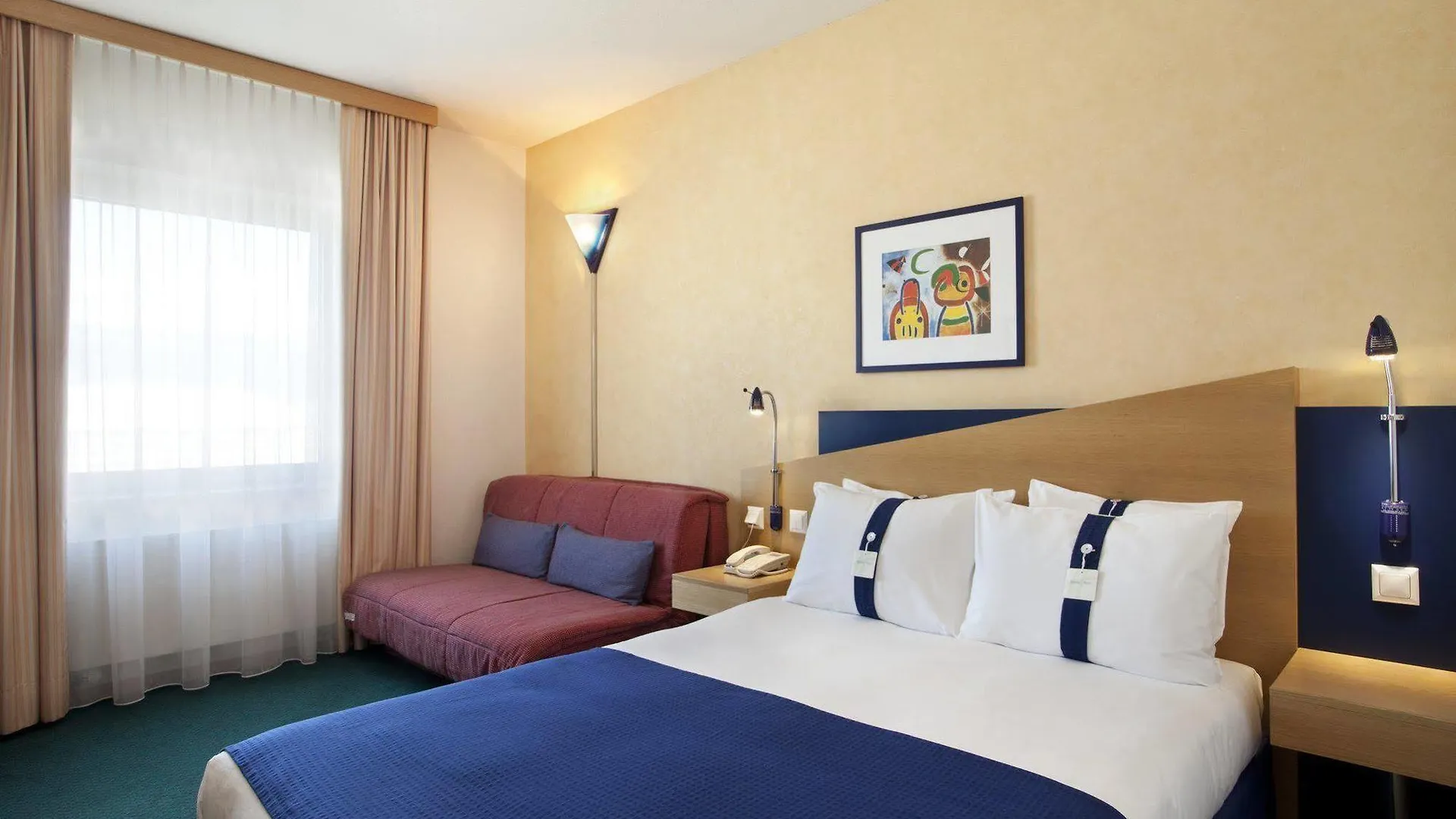 Holiday Inn Express Geneva Airport, An Ihg Hotel