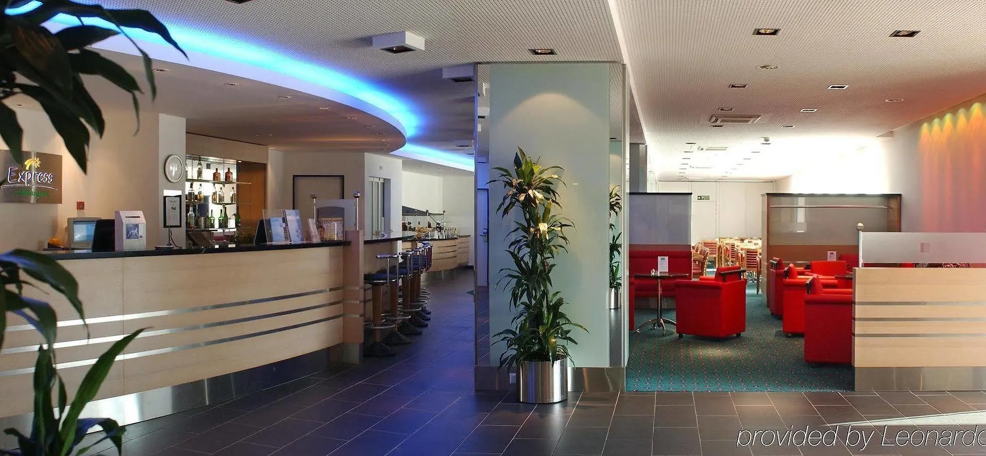 Holiday Inn Express Geneva Airport, An Ihg Hotel