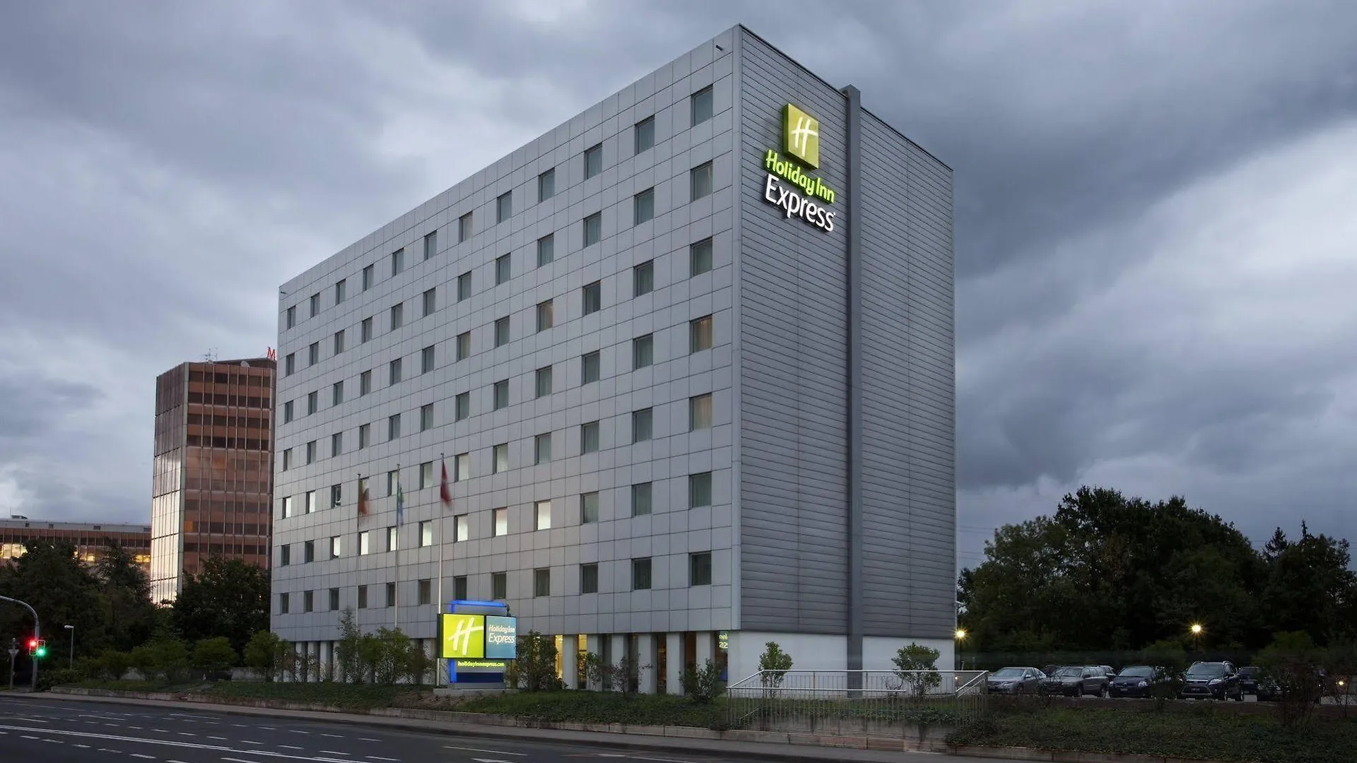 Holiday Inn Express Geneva Airport, An Ihg Hotel